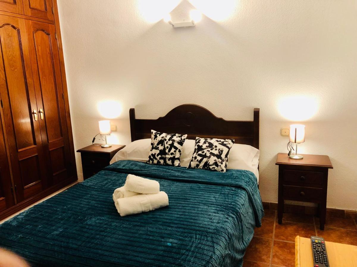 Low Cost Rooms Malaga River Eksteriør bilde