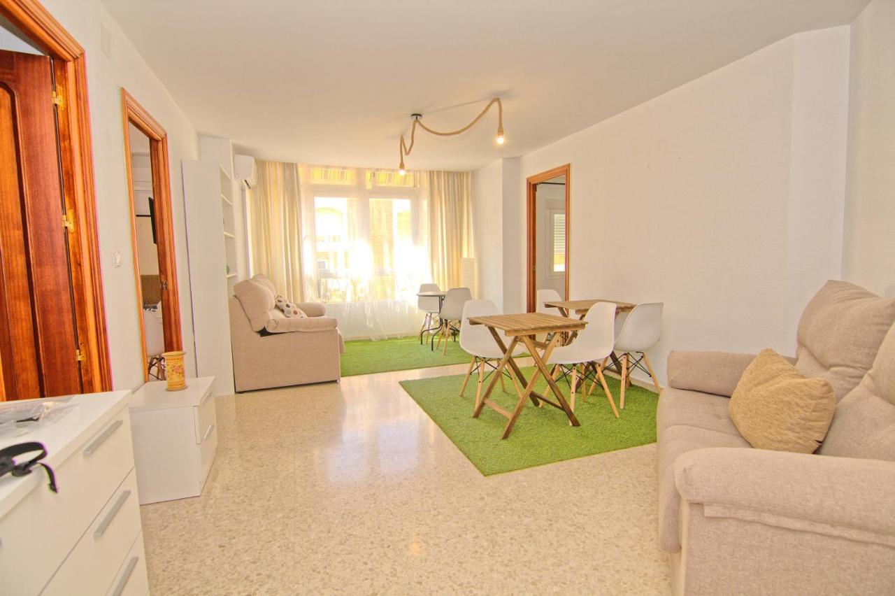 Low Cost Rooms Malaga River Eksteriør bilde