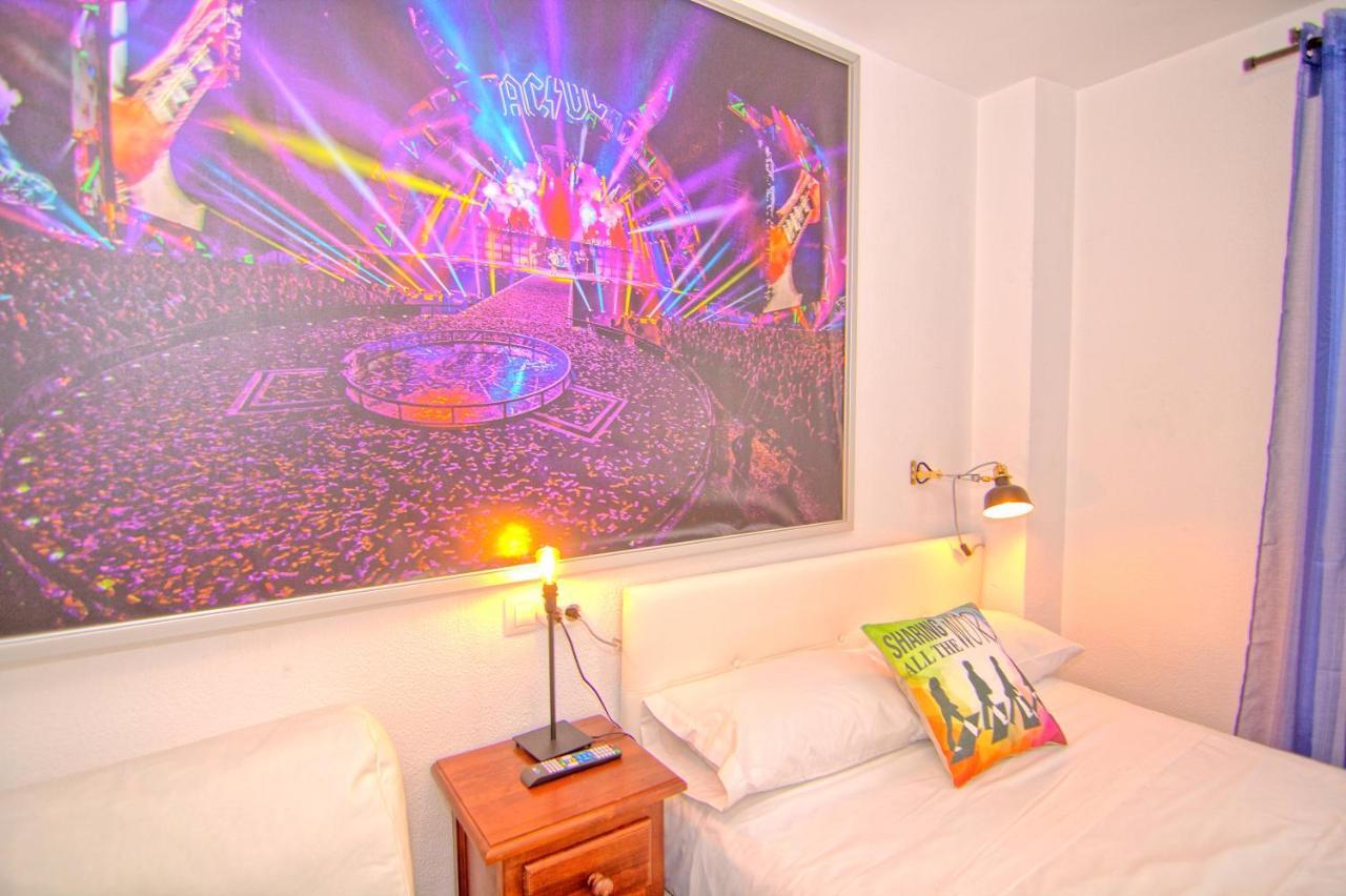 Low Cost Rooms Malaga River Eksteriør bilde