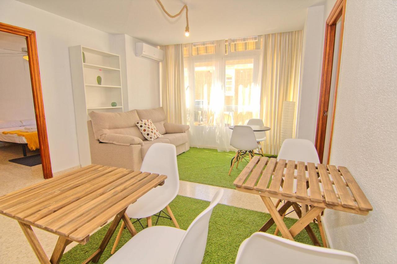 Low Cost Rooms Malaga River Eksteriør bilde